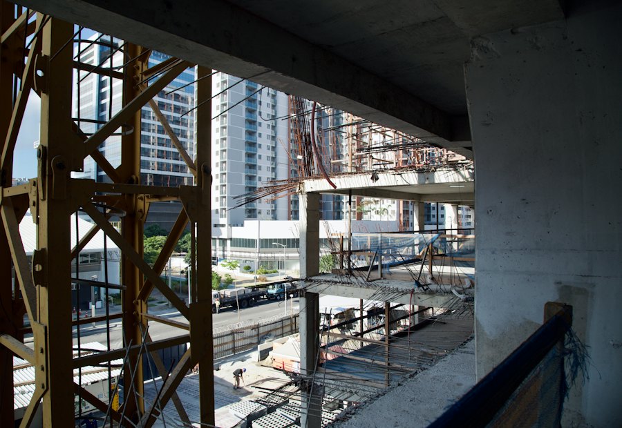 Large industrial building under construction